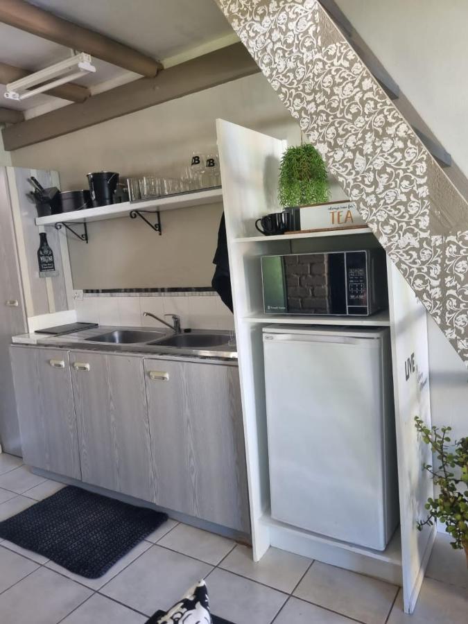 Angel 8 Airbnb Apartment 2 로버슨 외부 사진