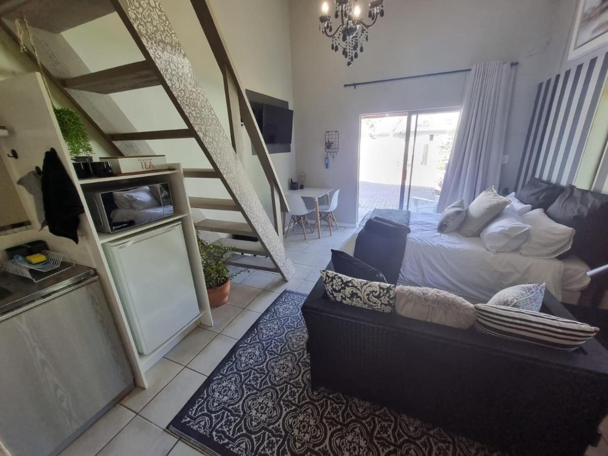 Angel 8 Airbnb Apartment 2 로버슨 외부 사진
