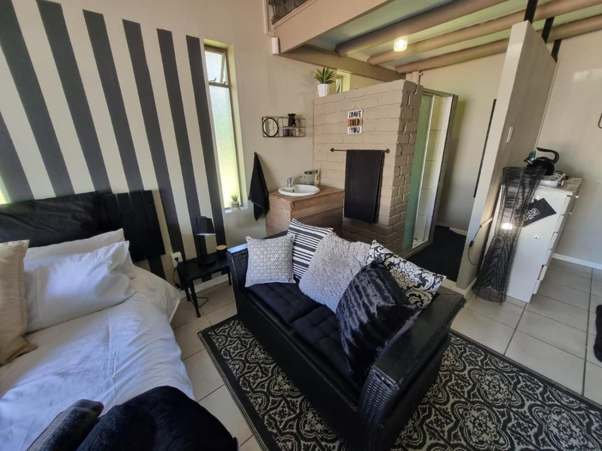 Angel 8 Airbnb Apartment 2 로버슨 외부 사진