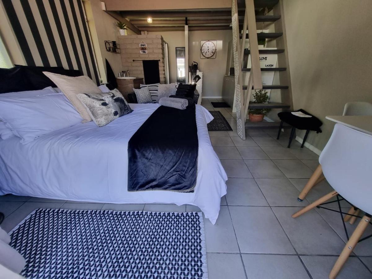 Angel 8 Airbnb Apartment 2 로버슨 외부 사진