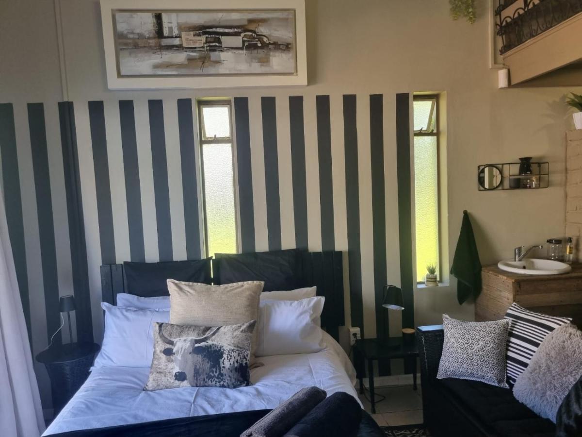 Angel 8 Airbnb Apartment 2 로버슨 외부 사진