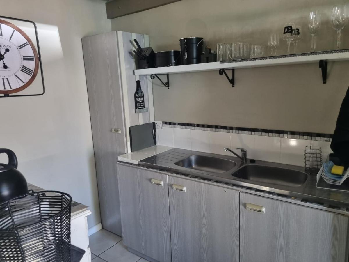 Angel 8 Airbnb Apartment 2 로버슨 외부 사진