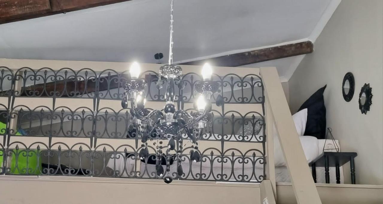 Angel 8 Airbnb Apartment 2 로버슨 외부 사진