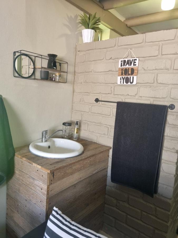 Angel 8 Airbnb Apartment 2 로버슨 외부 사진