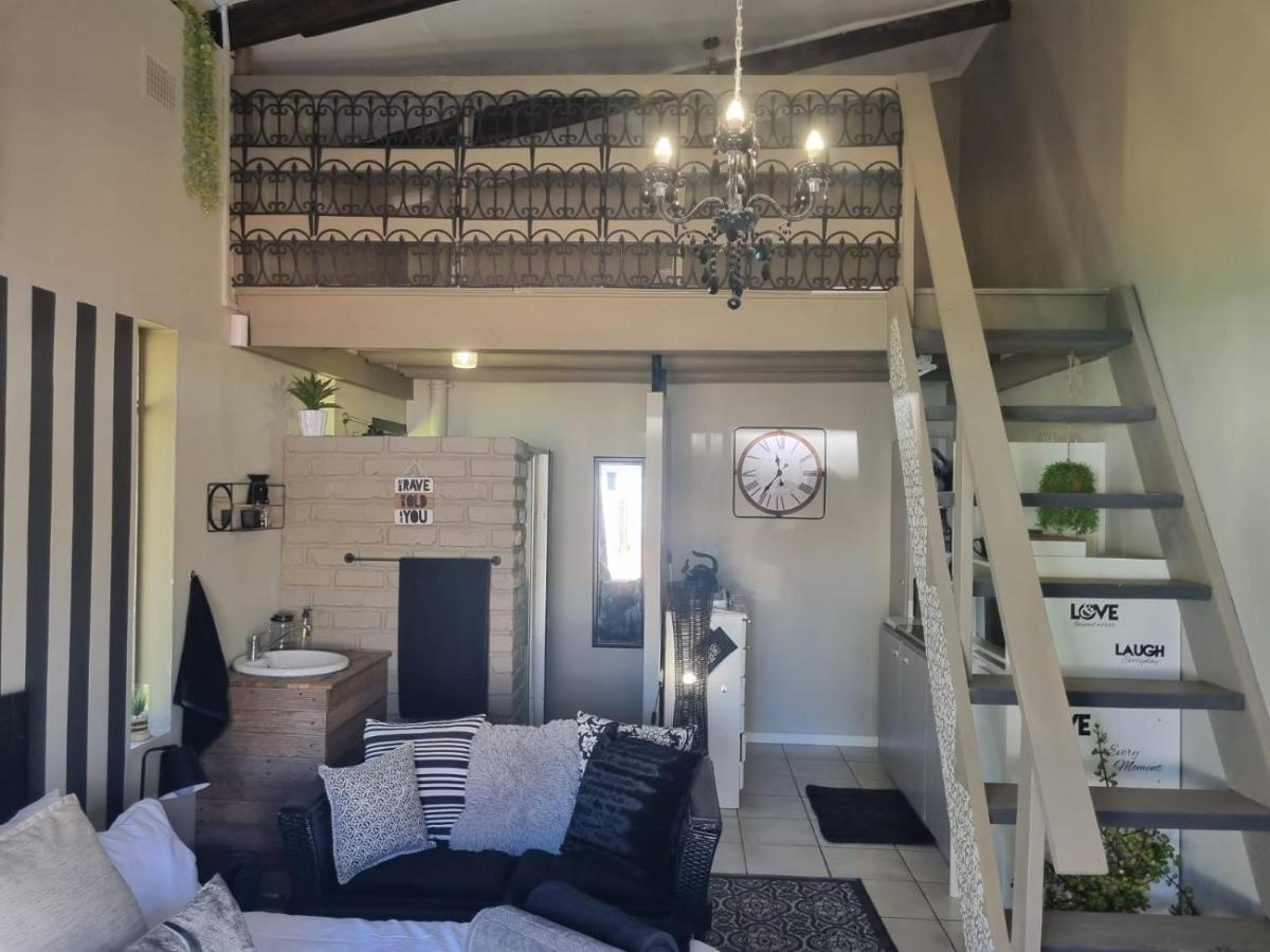 Angel 8 Airbnb Apartment 2 로버슨 외부 사진