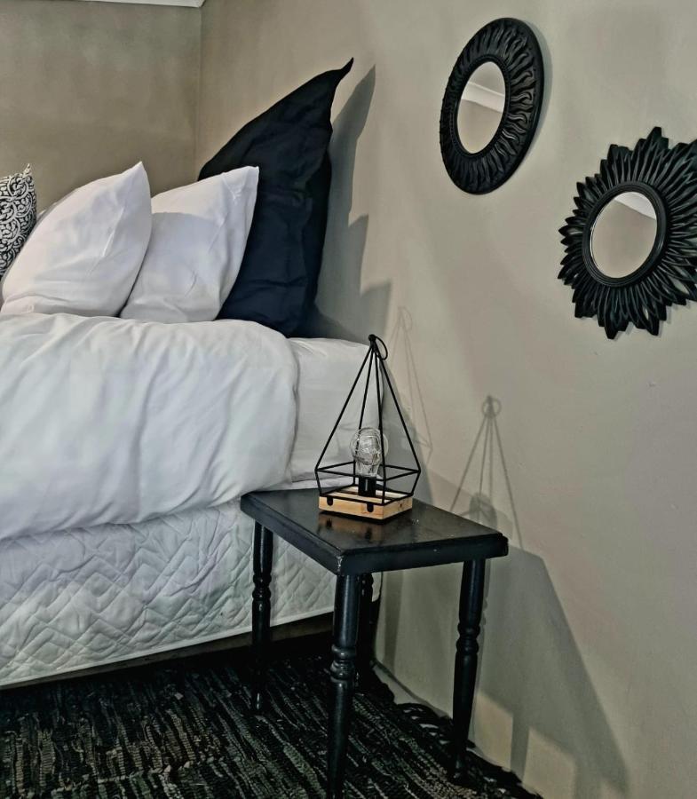 Angel 8 Airbnb Apartment 2 로버슨 외부 사진